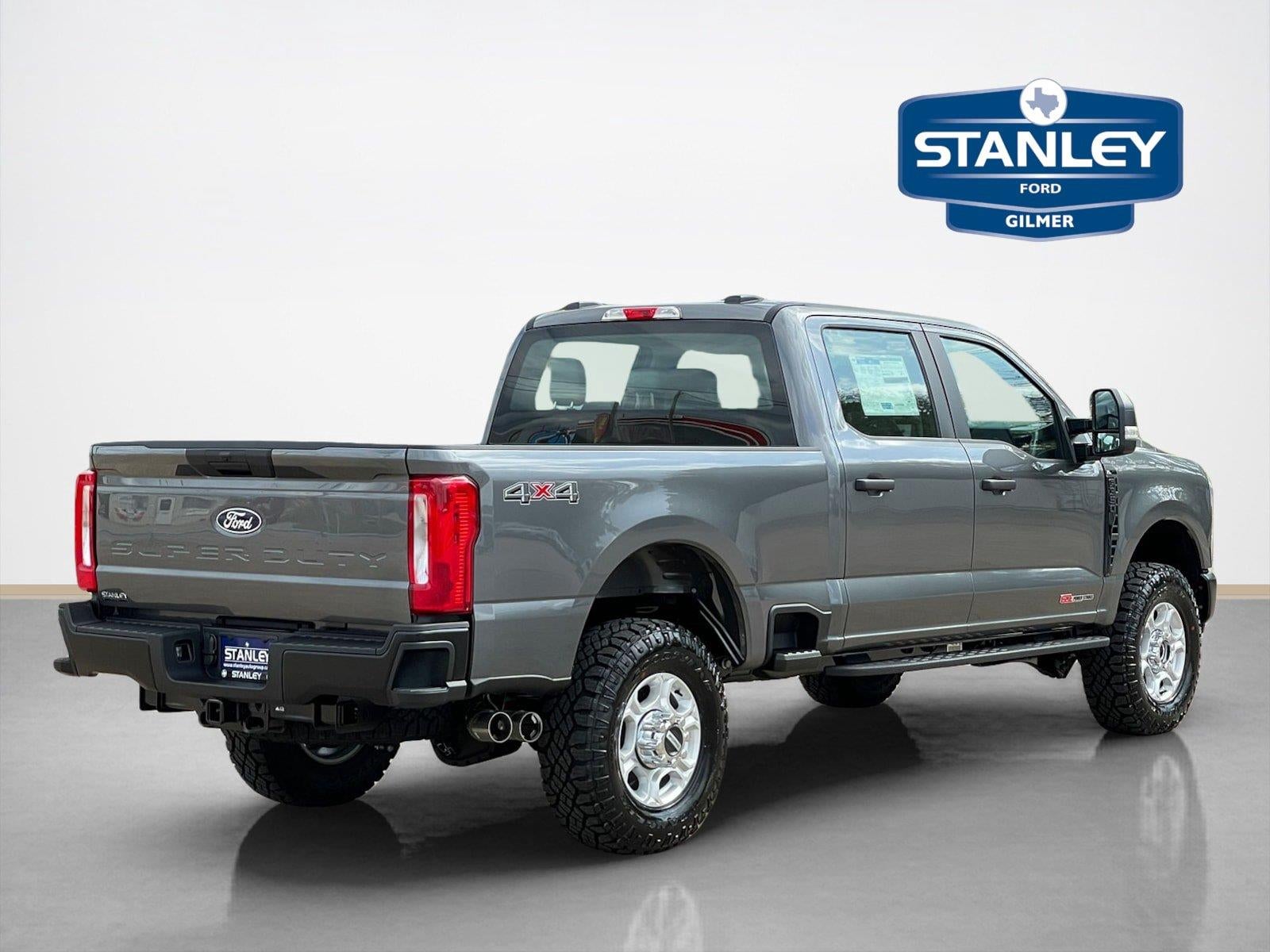 2027 Ford Super Duty F-350 SRW XL