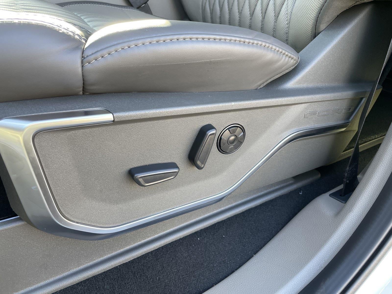 2026 Ford Super Duty F-350 DRW Platinum