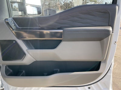 2026 Ford Super Duty F-350 DRW Platinum