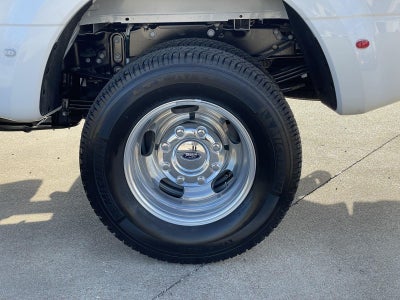 2026 Ford Super Duty F-350 DRW Platinum