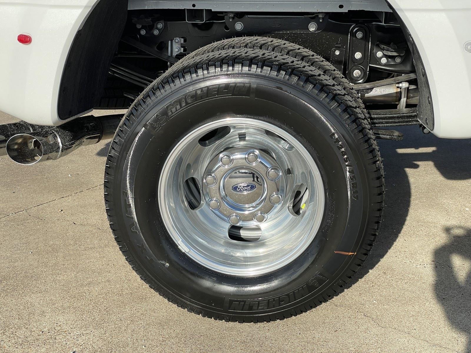 2026 Ford Super Duty F-350 DRW Platinum