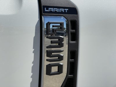 2027 Ford Super Duty F-350 DRW LARIAT