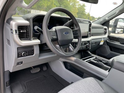 2026 Ford Super Duty F-350 Drw XLT