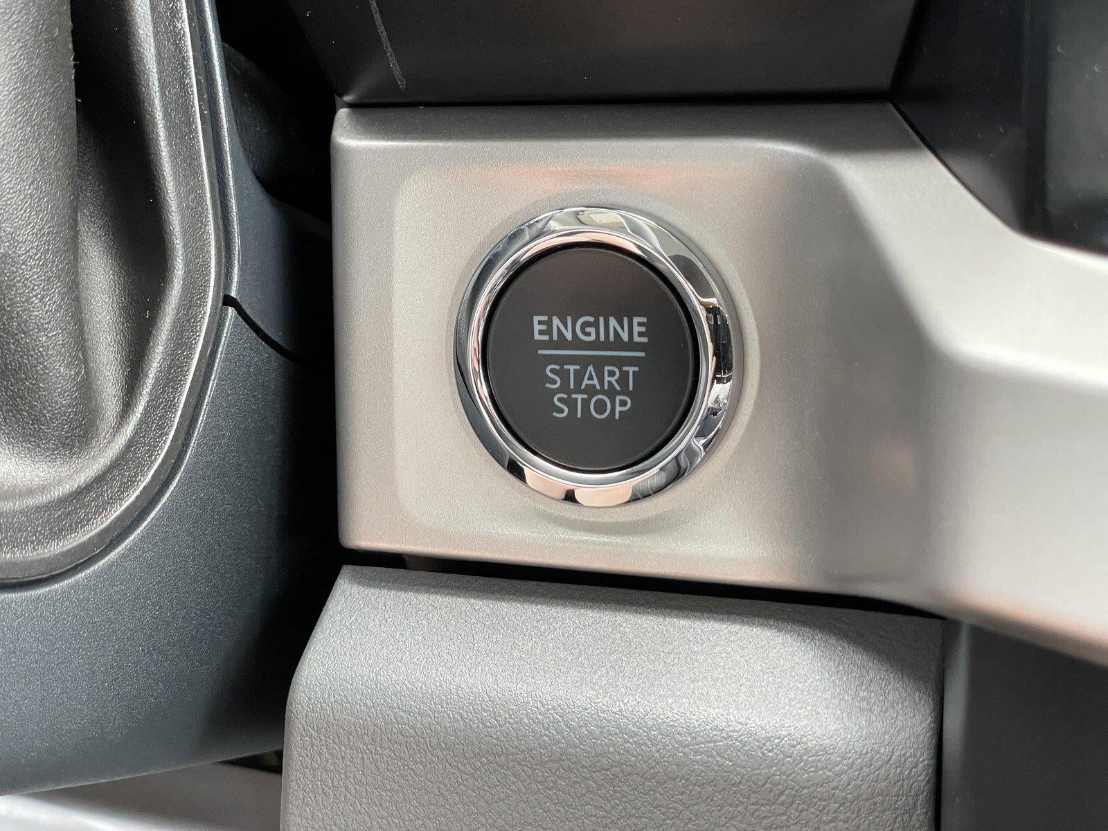 2026 Ford Super Duty F-350 Drw XLT