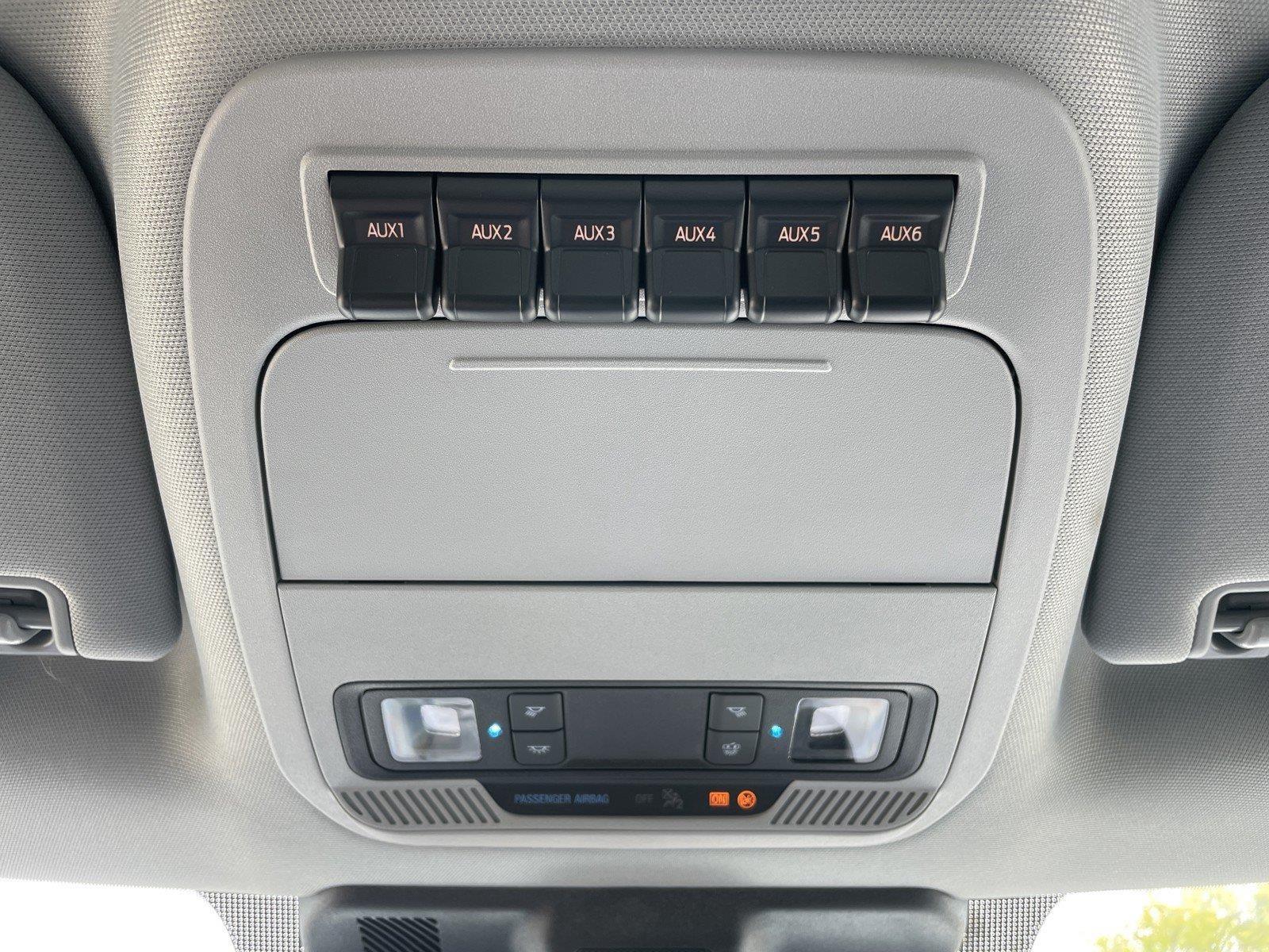 2026 Ford Super Duty F-350 Drw XLT