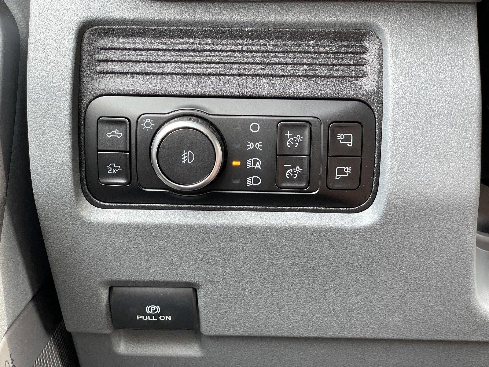 2026 Ford Super Duty F-350 Drw XLT