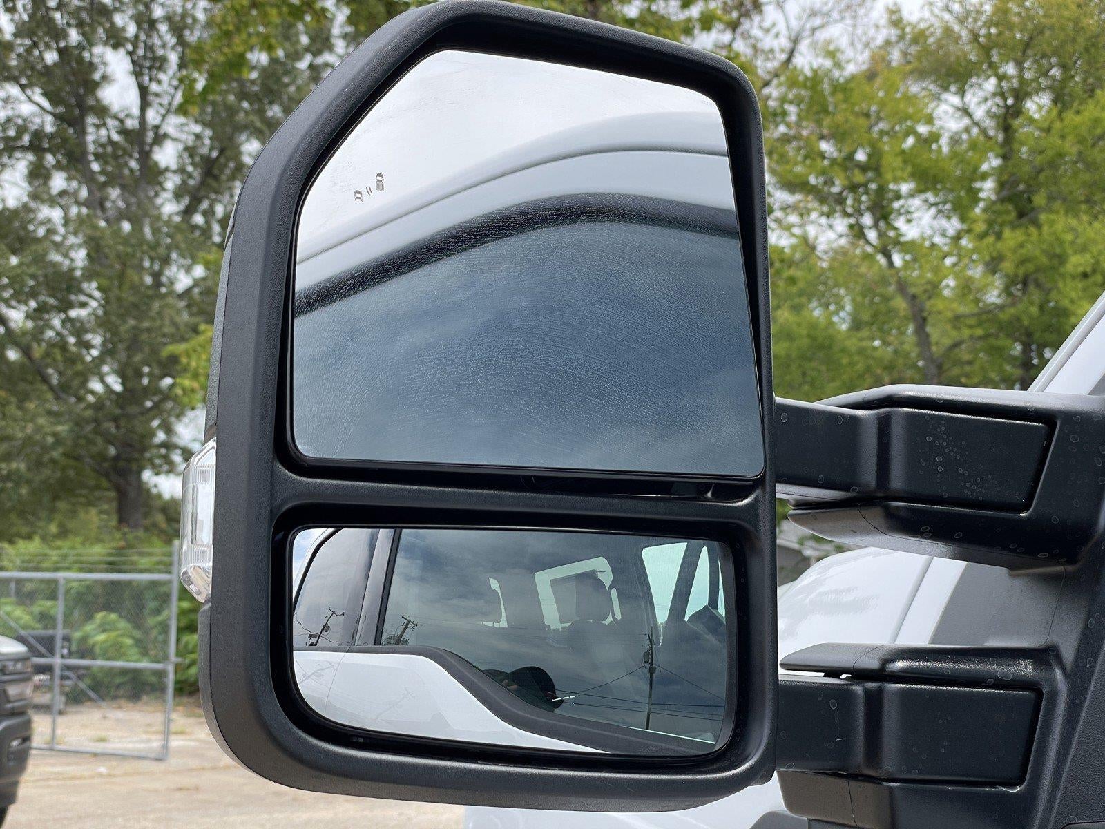 2026 Ford Super Duty F-350 Drw XLT