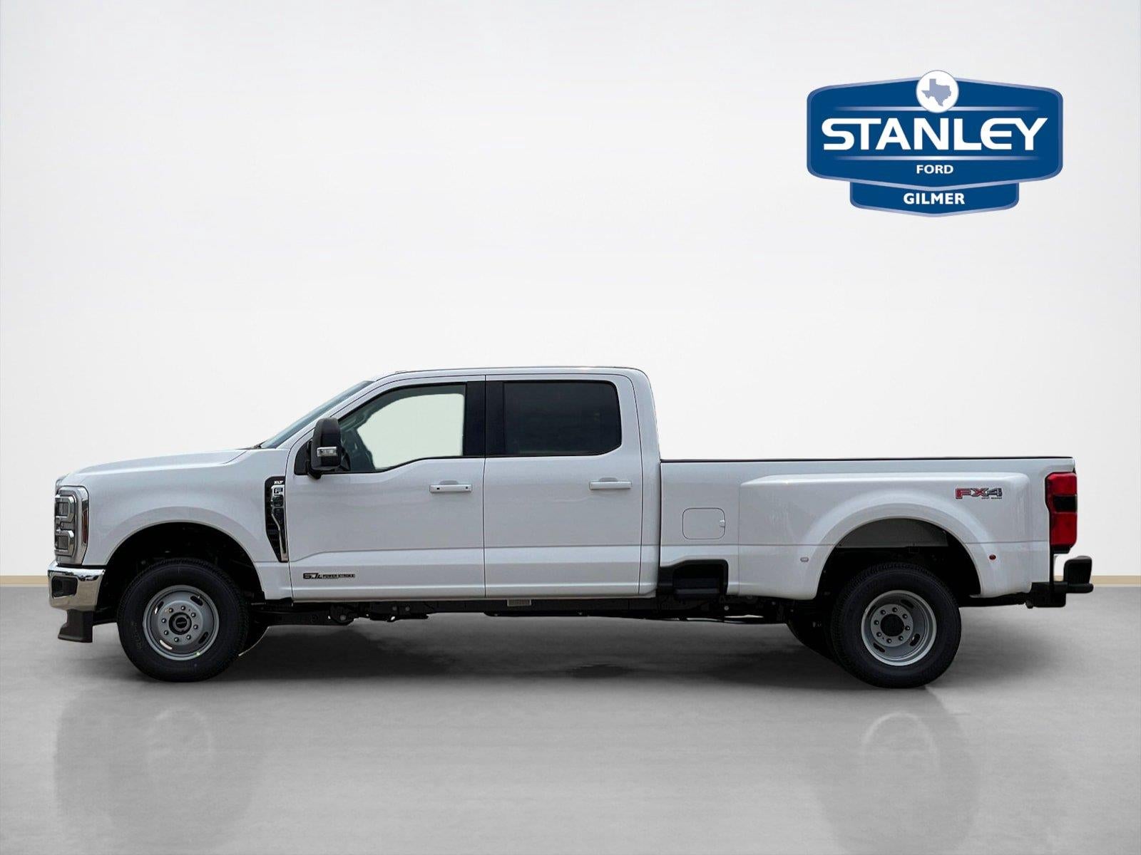 2026 Ford Super Duty F-350 Drw XLT