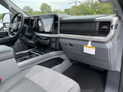 2026 Ford Super Duty F-350 Drw XLT