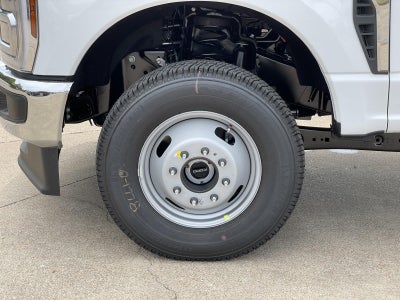 2026 Ford Super Duty F-350 Drw XLT
