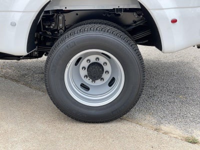 2026 Ford Super Duty F-350 Drw XLT
