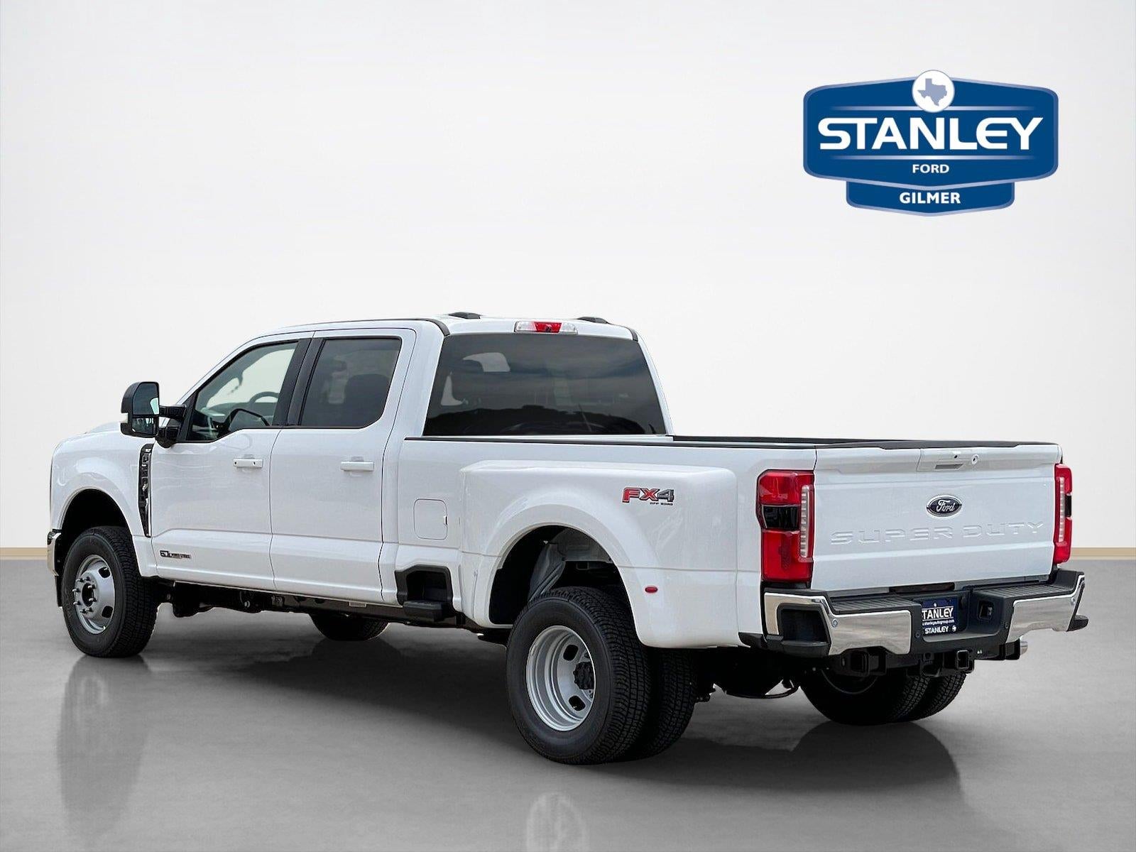 2026 Ford Super Duty F-350 Drw XLT