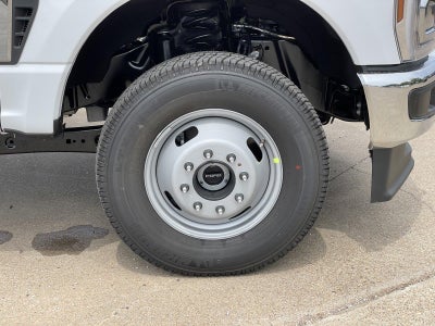 2026 Ford Super Duty F-350 Drw XLT