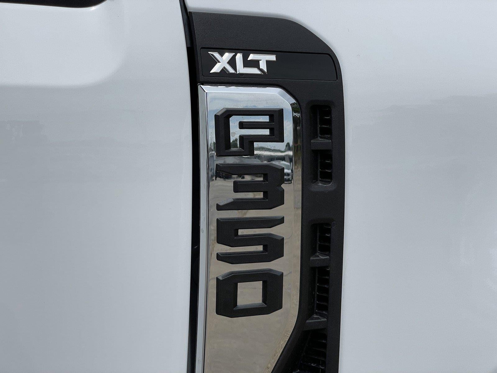 2026 Ford Super Duty F-350 Drw XLT