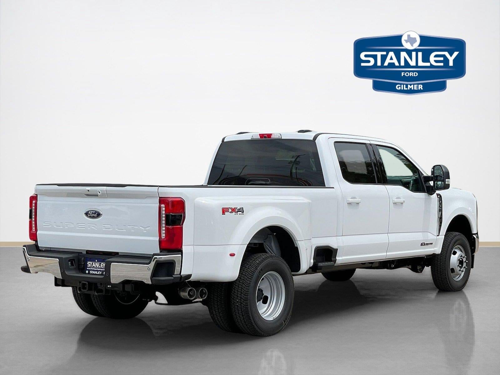 2026 Ford Super Duty F-350 Drw XLT