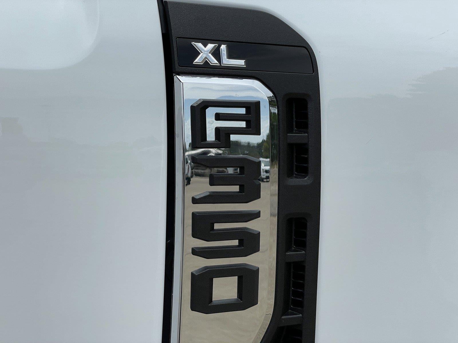 2026 Ford Super Duty F-350 Drw XL
