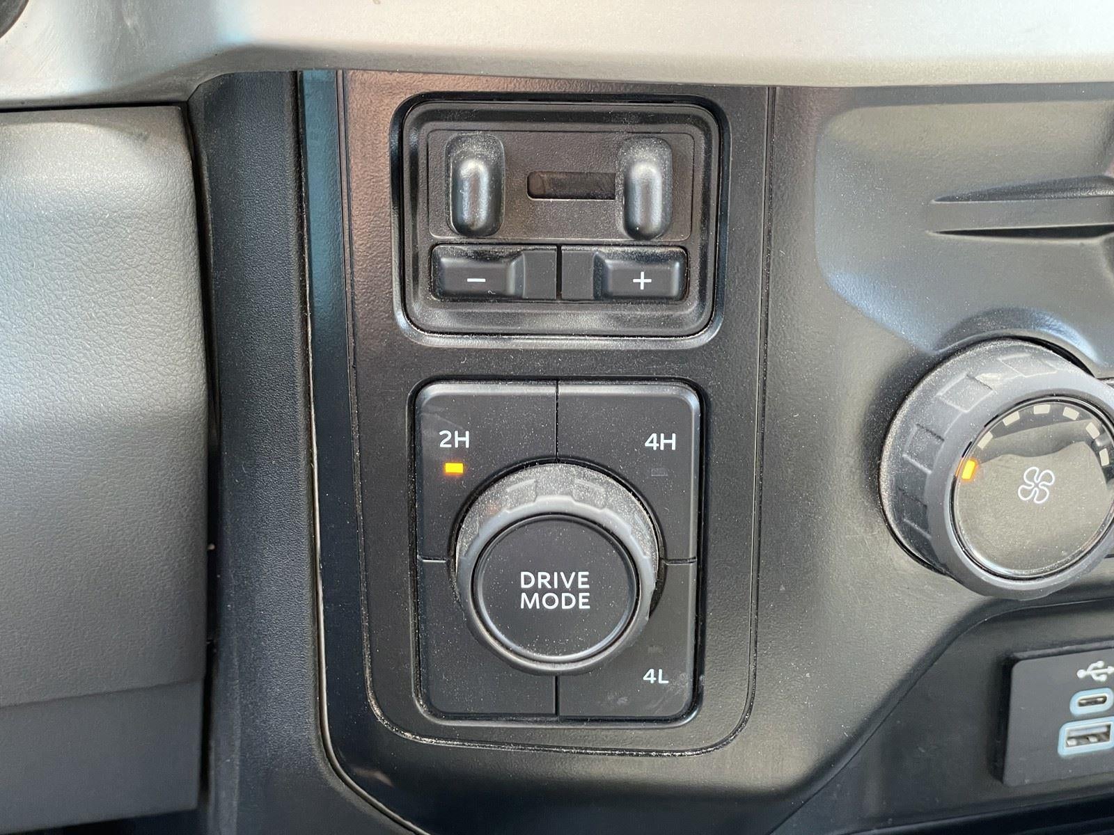 2024 Ford Super Duty F-350 DRW XLT