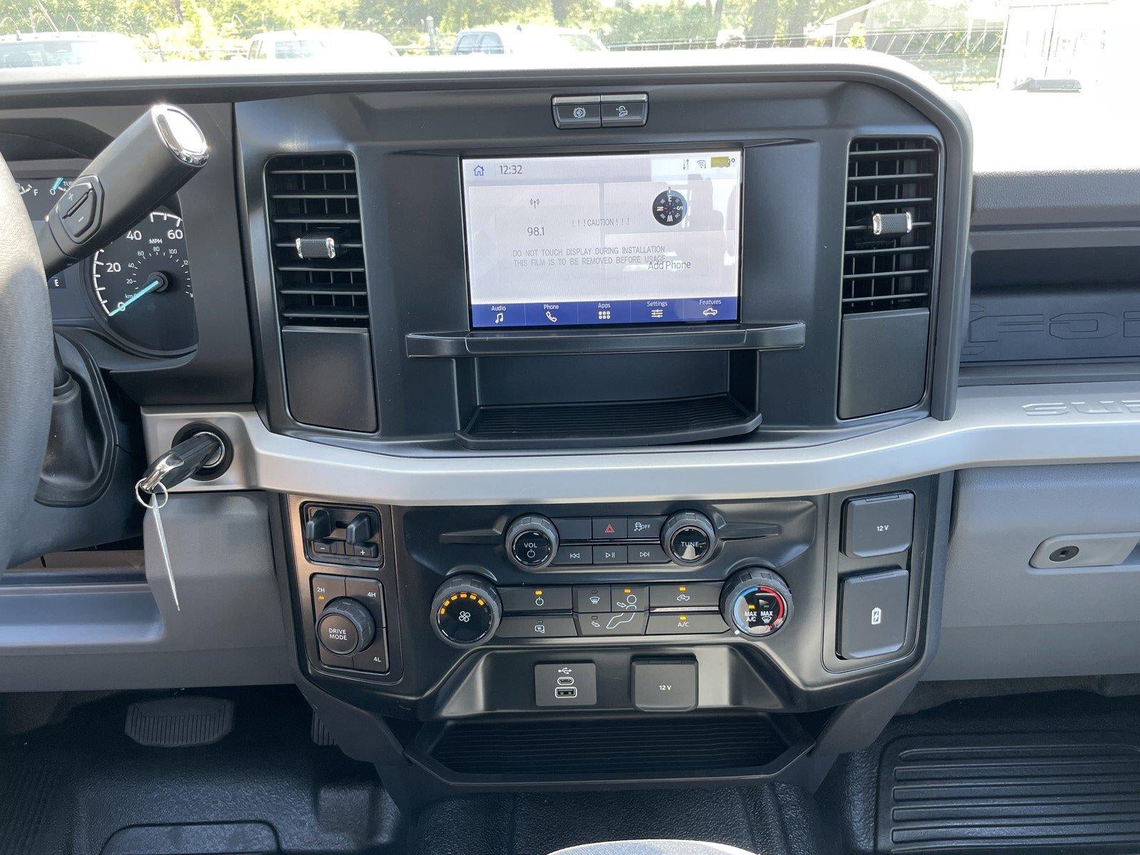 2026 Ford Super Duty F-350 Drw XL