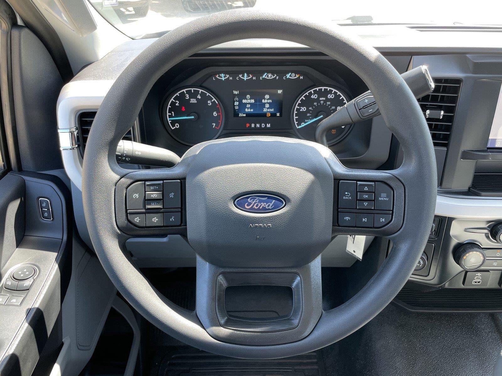2027 Ford Super Duty F-250 SRW XLT