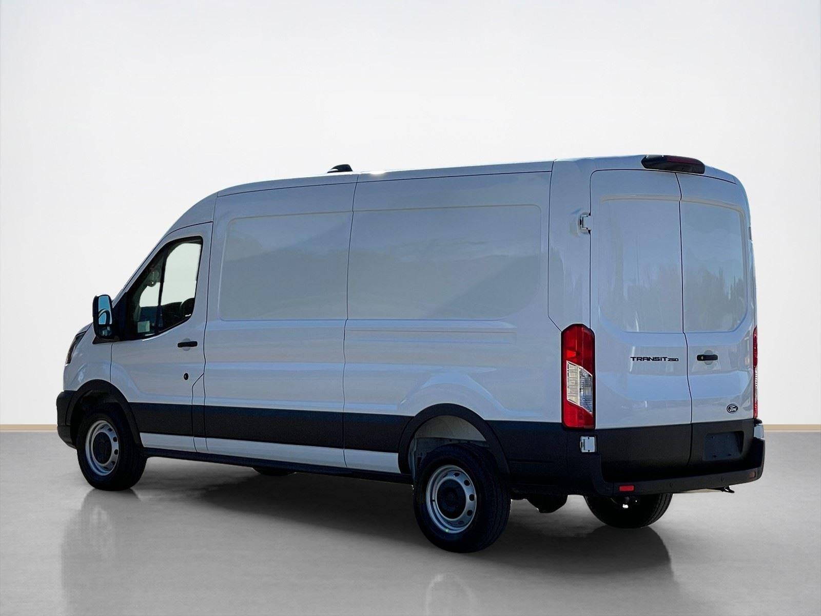 2026 Ford Transit Cargo Van T-250 148 MED RF 9150 GV