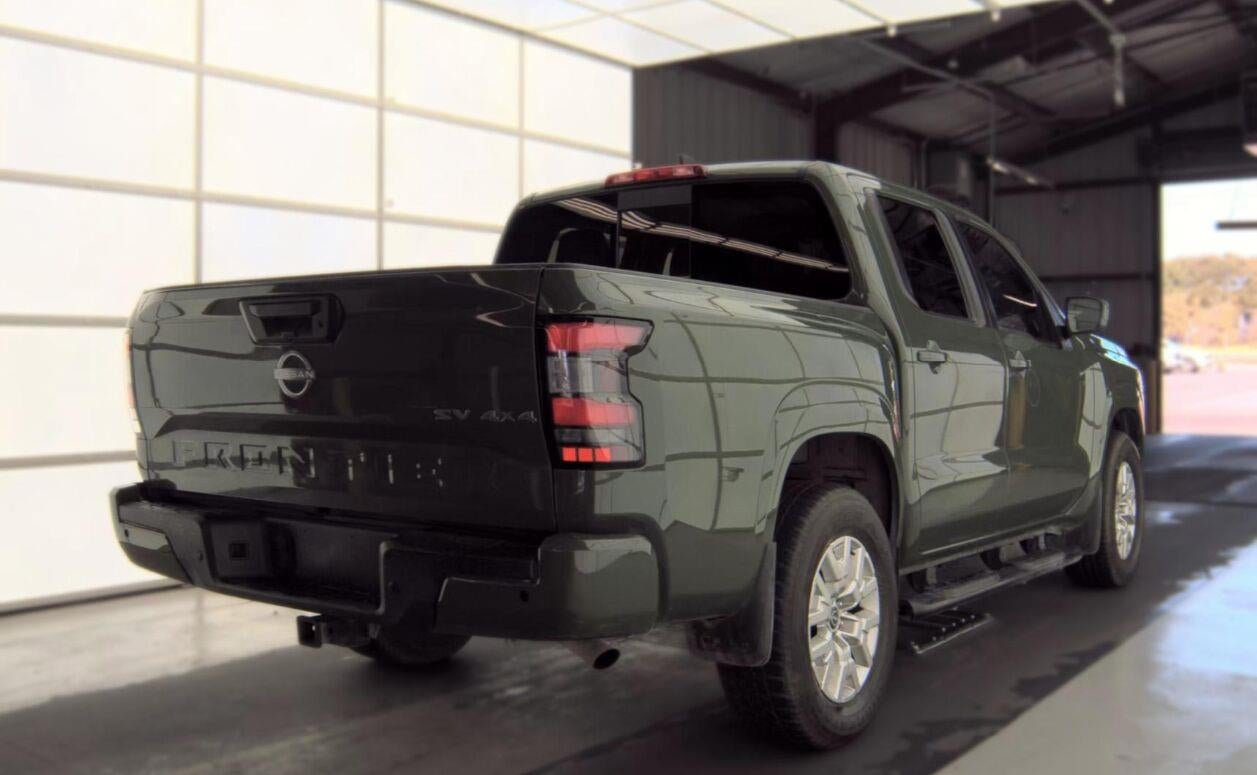 2023 Nissan Frontier SV