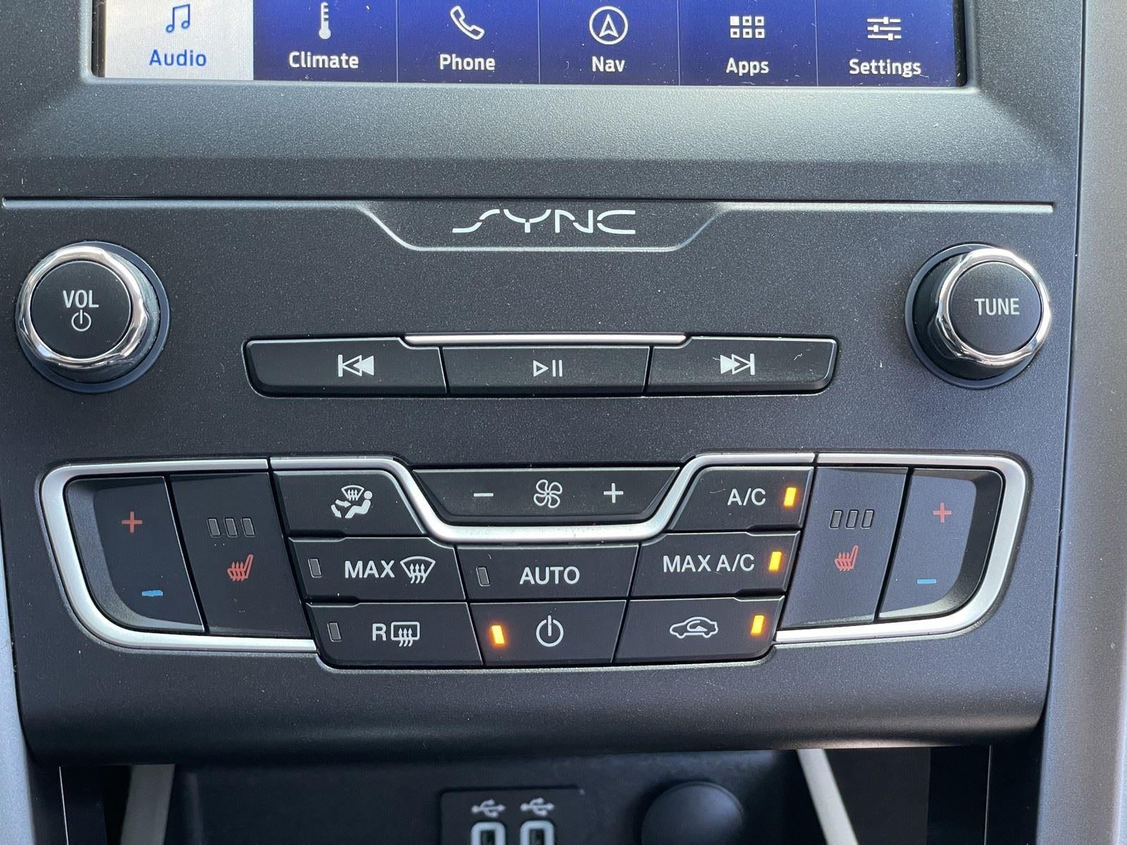 2020 Ford Fusion SEL