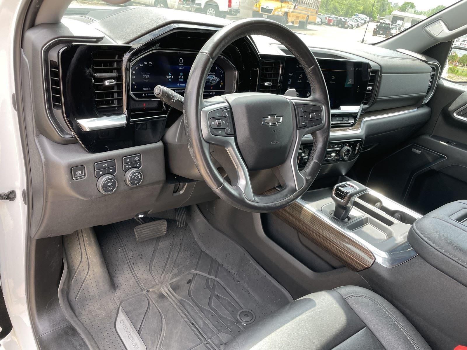 2022 Chevrolet Silverado 1500 RST