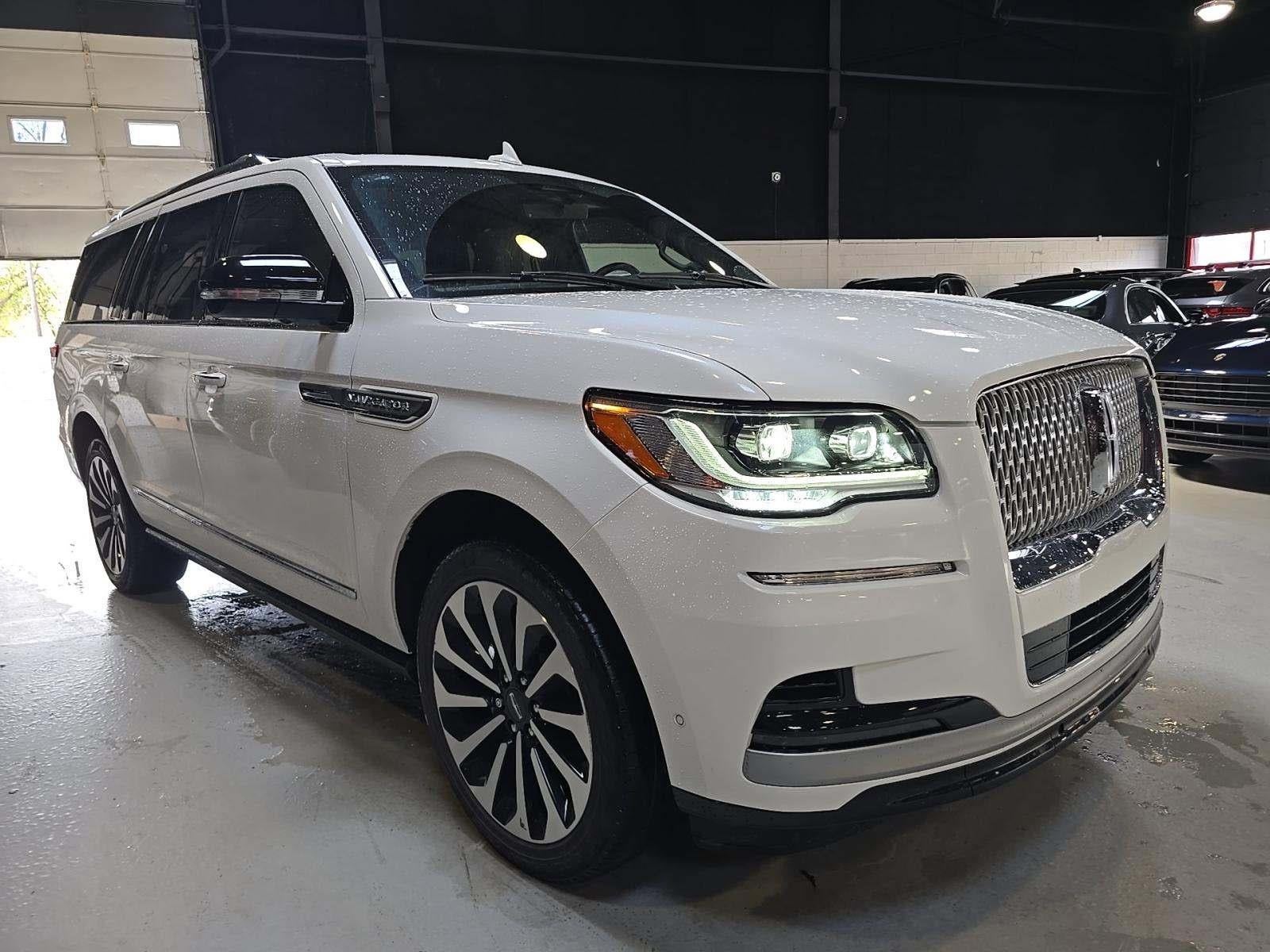 2023 Lincoln Navigator L Reserve