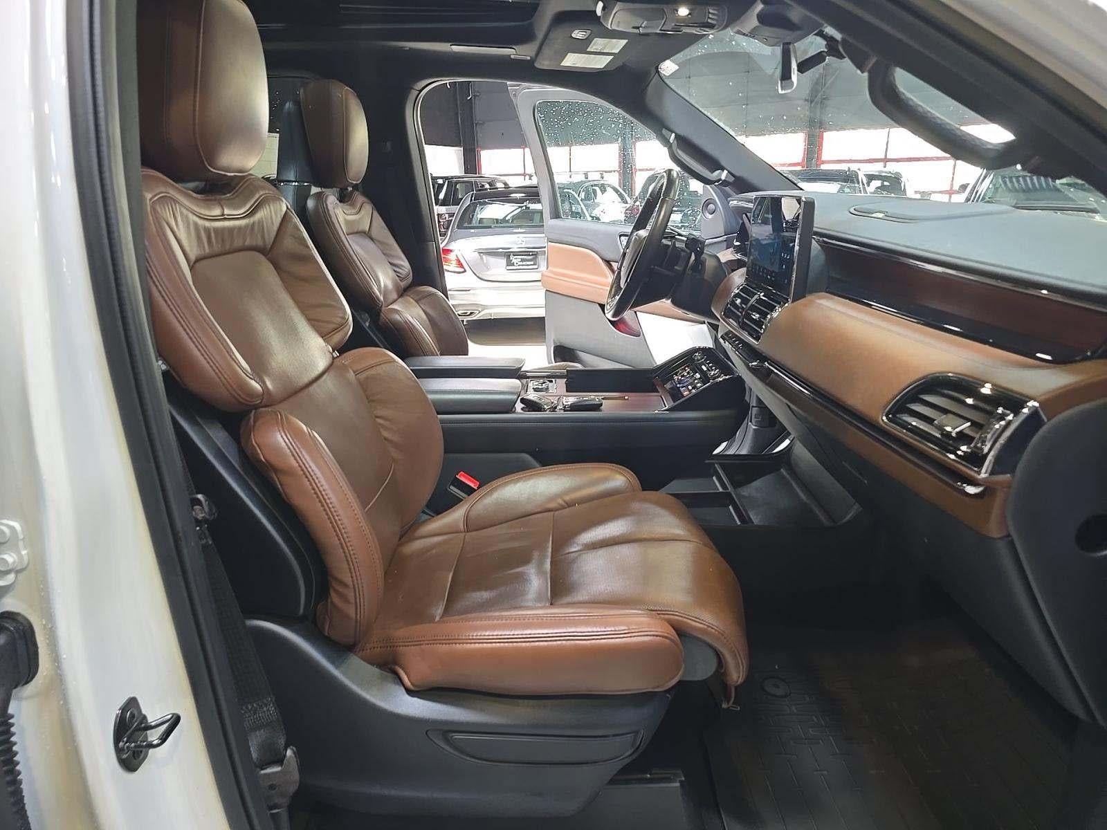 2023 Lincoln Navigator L Reserve