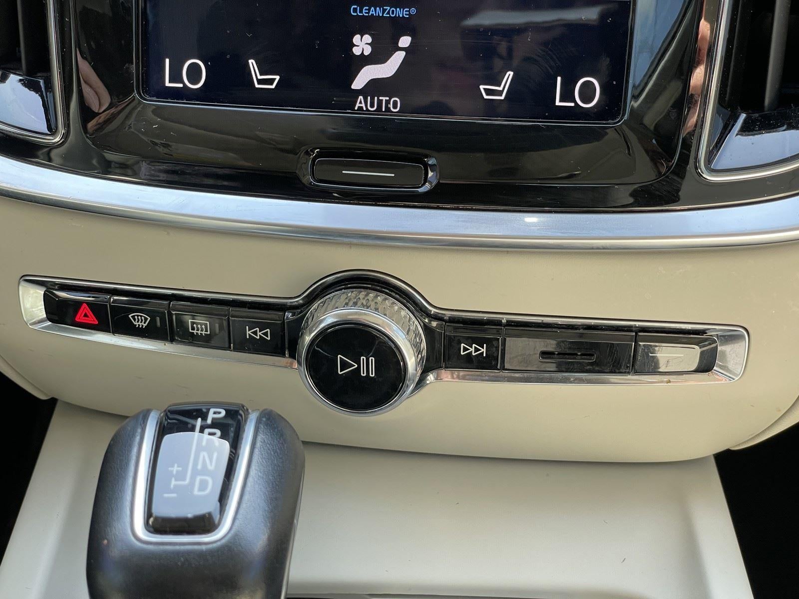 2020 Volvo S60 Momentum