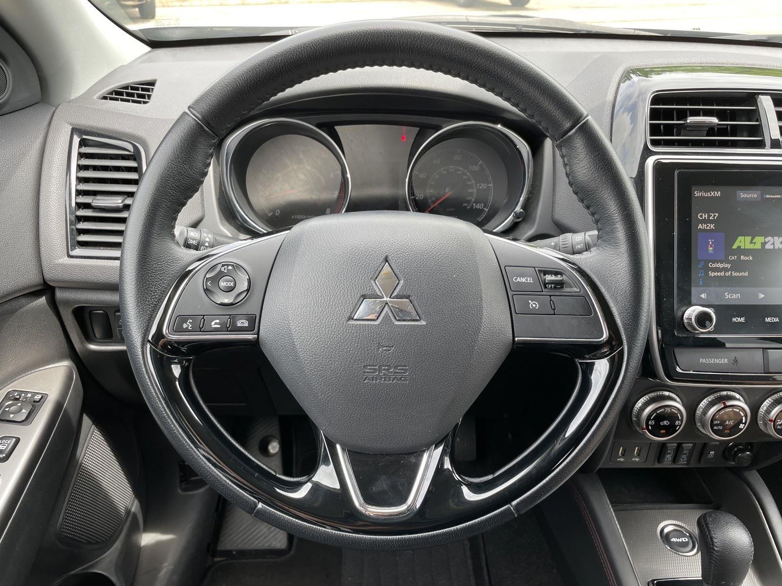 2025 Mitsubishi Outlander Sport SE