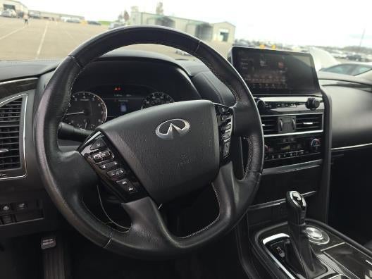 2024 INFINITI QX80 LUXE