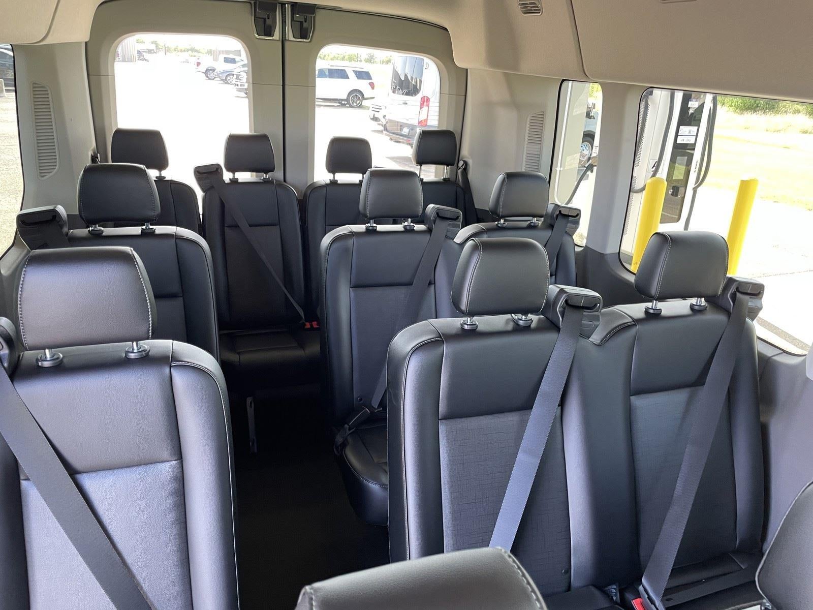 2025 Ford Transit Passenger Wagon XL