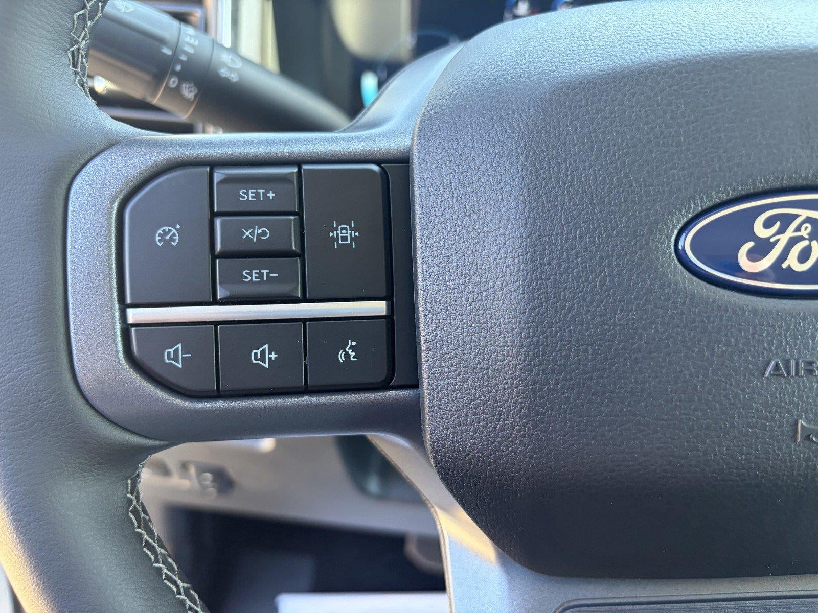 2027 Ford Super Duty F-450 DRW LARIAT