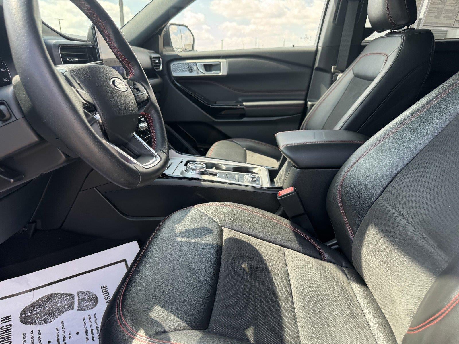 2024 Ford Explorer ST-Line
