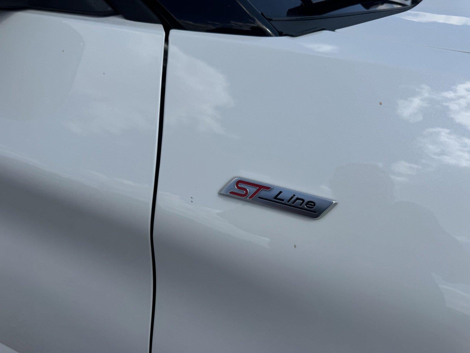 2024 Ford Explorer ST-Line