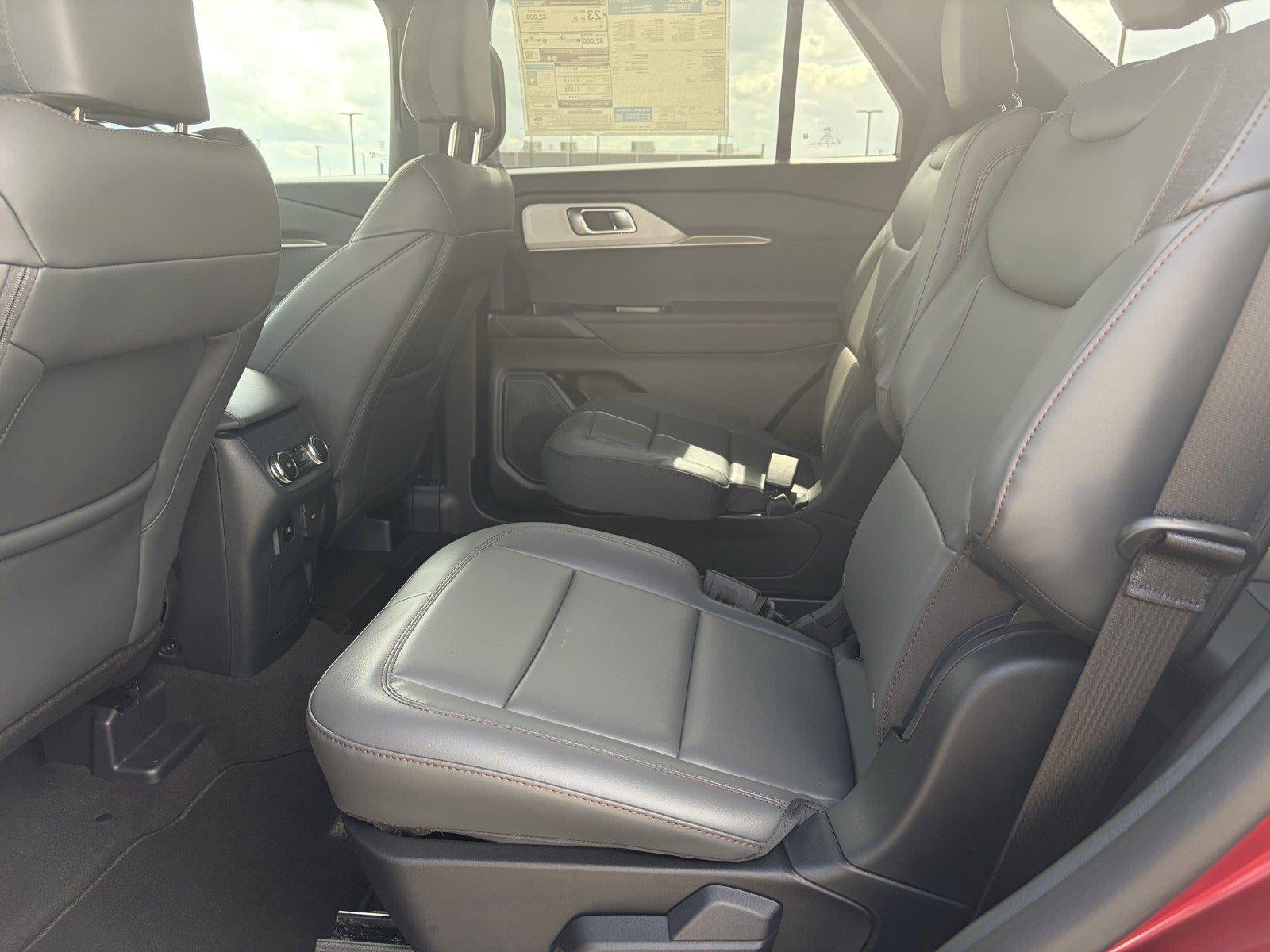 2027 Ford Explorer Active w/200A Pkg