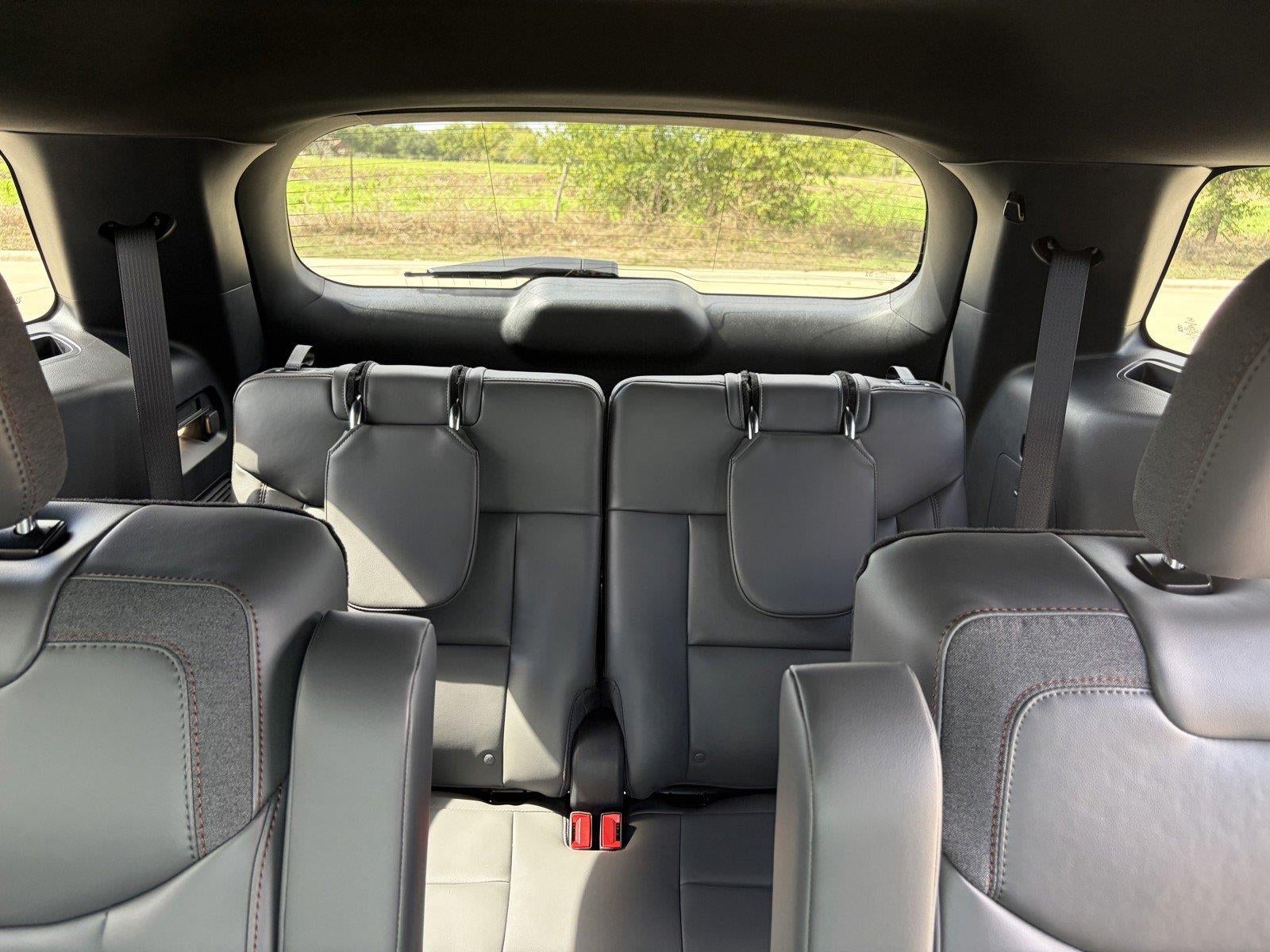 2027 Ford Explorer Active w/200A Pkg
