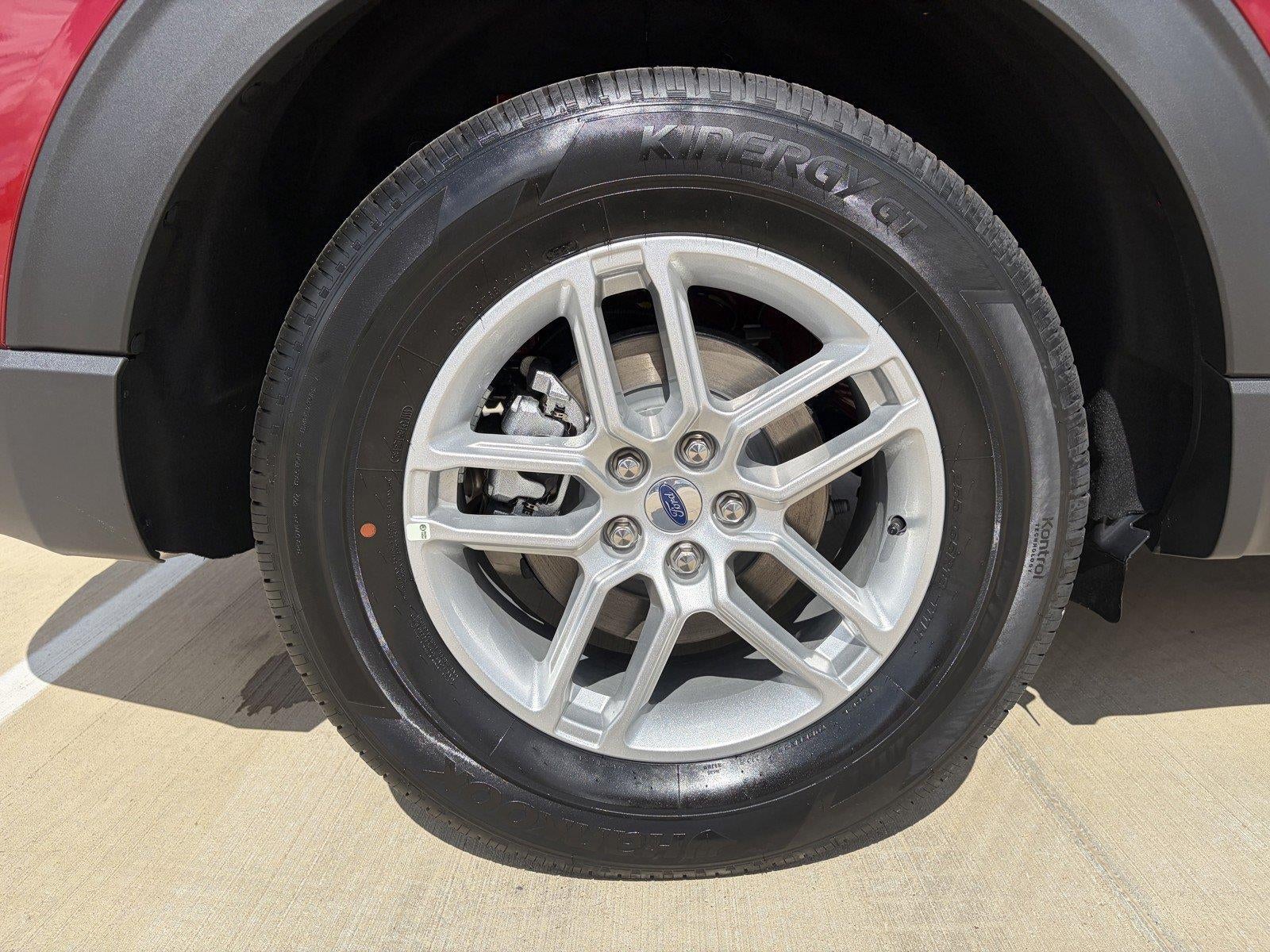 2027 Ford Explorer Active w/200A Pkg