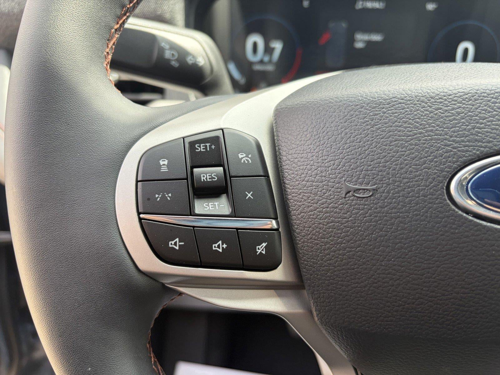 2027 Ford Explorer Active w/200A Pkg