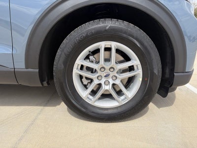 2027 Ford Explorer Active w/200A Pkg