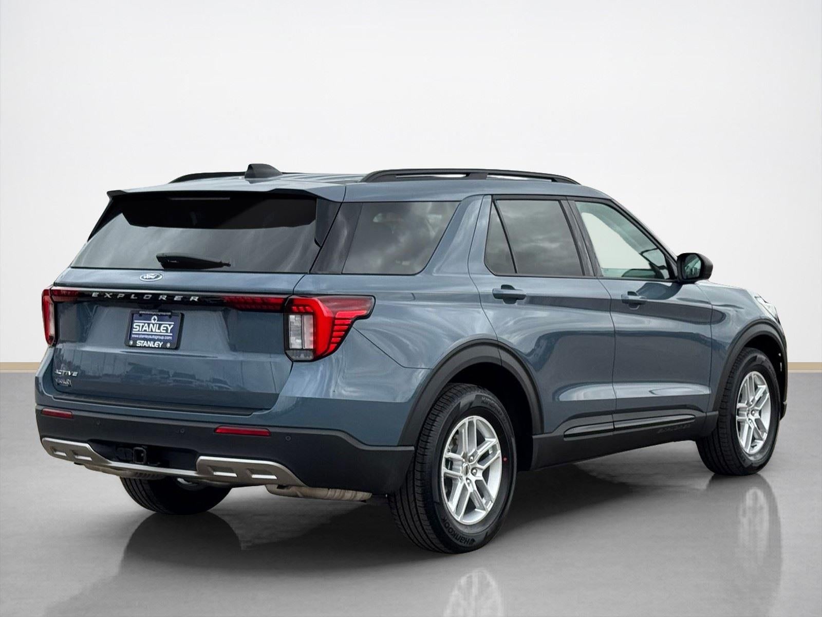 2026 Ford Explorer Active w/100A Pkg