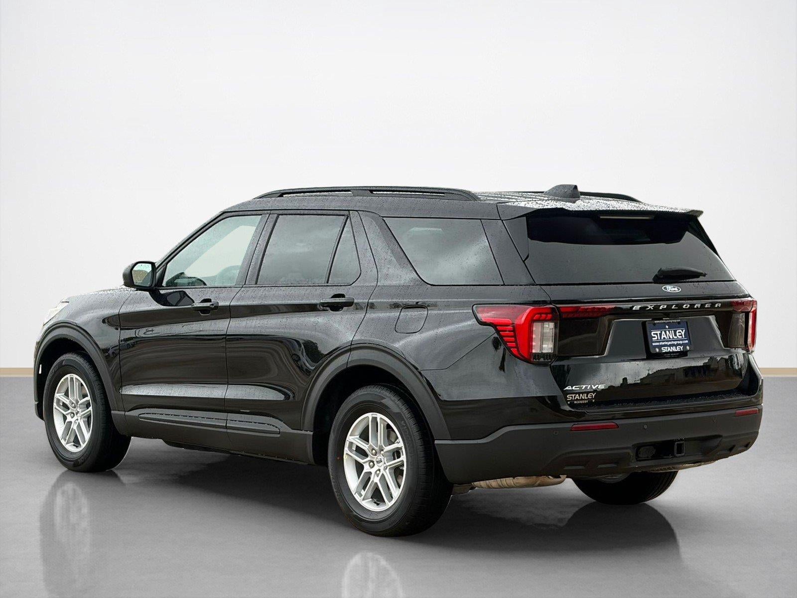 2027 Ford Explorer Active w/200A Pkg