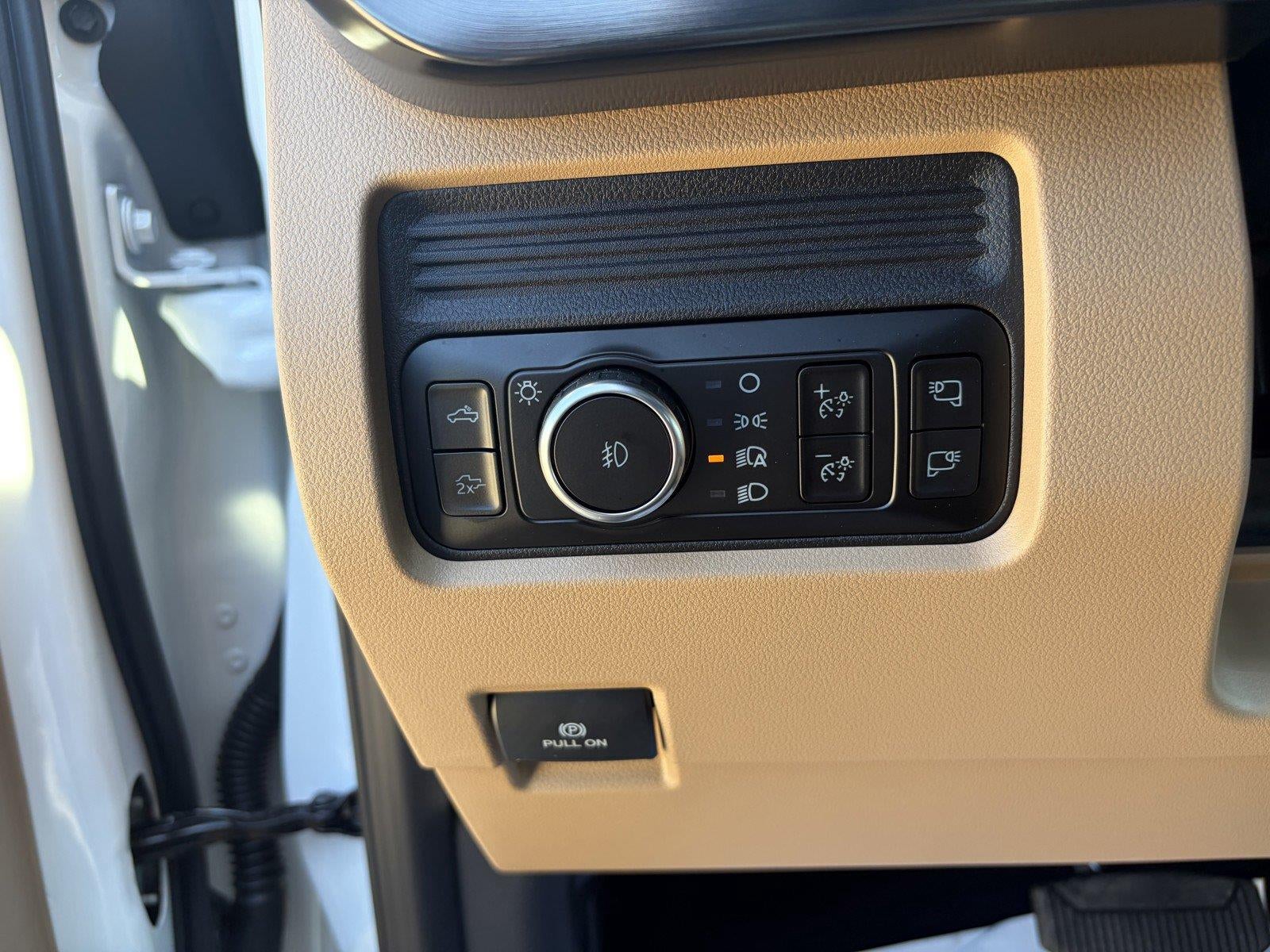 2027 Ford Super Duty F-250 SRW LARIAT