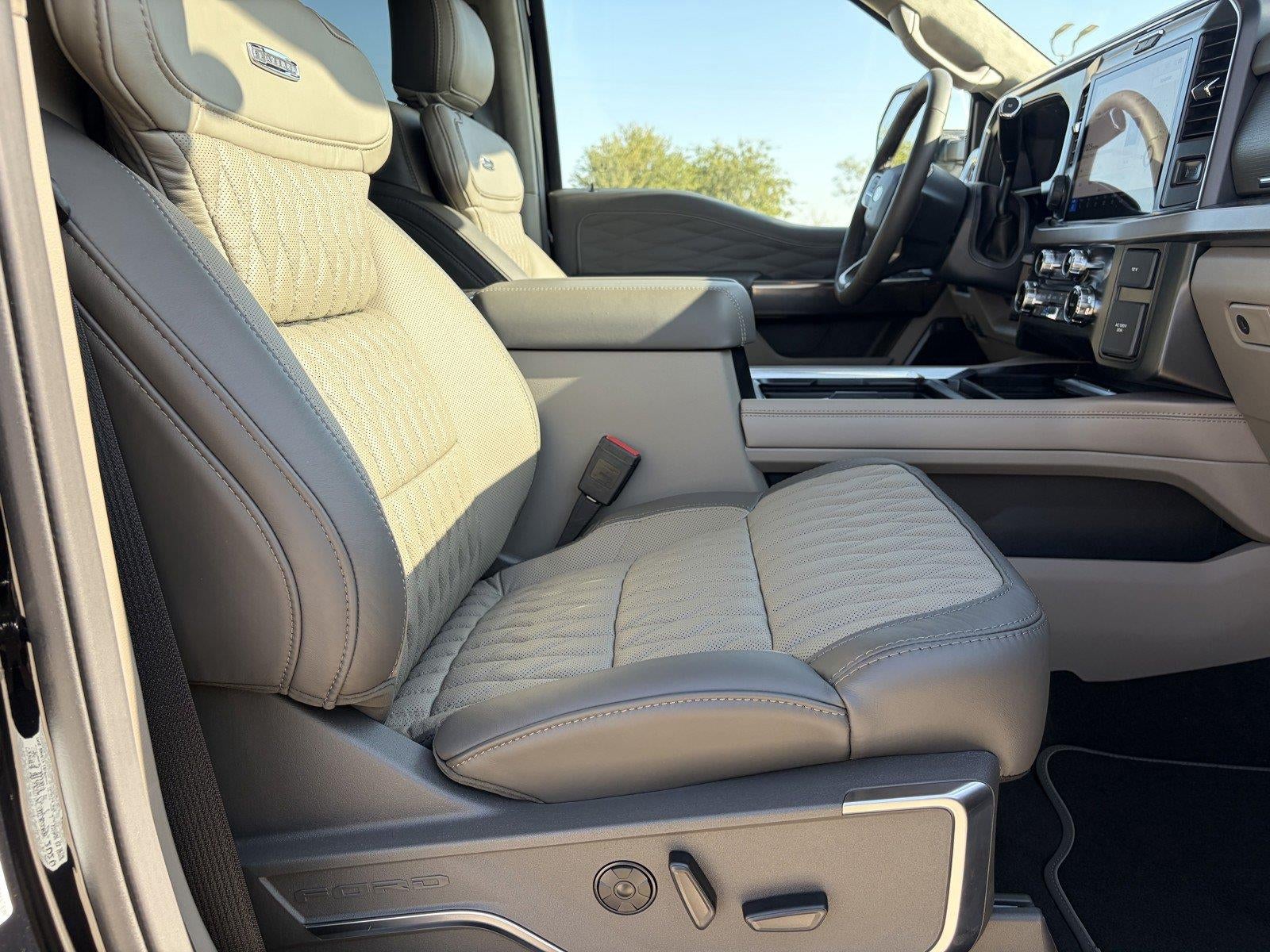 2026 Ford Super Duty F-250 Srw Platinum