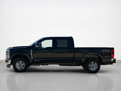 2027 Ford Super Duty F-250 SRW XLT