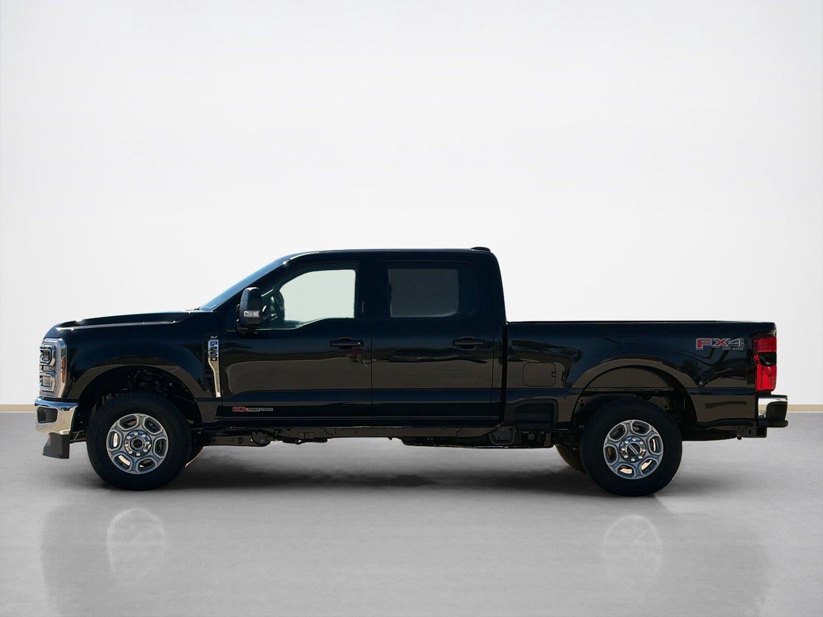 2027 Ford Super Duty F-250 SRW XLT