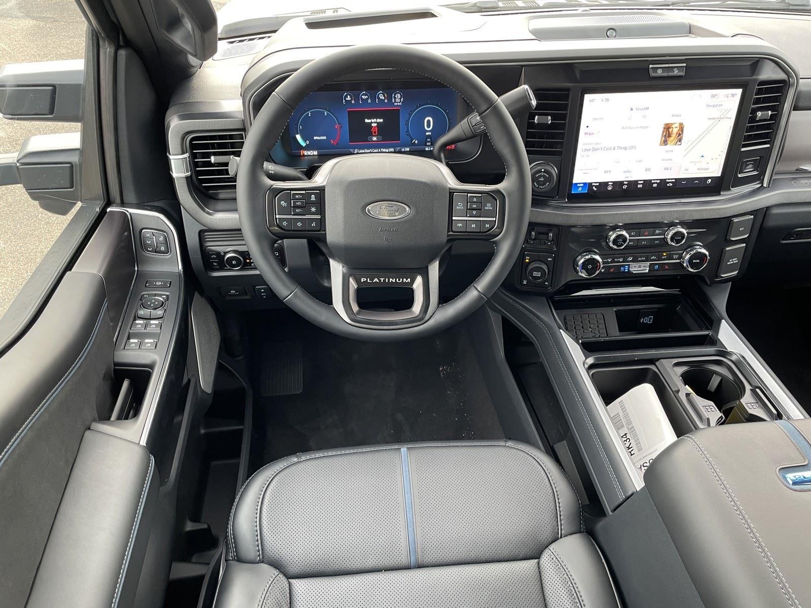 2026 Ford Super Duty F-250 SRW Platinum