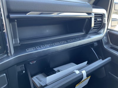 2026 Ford Super Duty F-350 SRW LARIAT