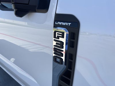 2026 Ford Super Duty F-350 SRW LARIAT
